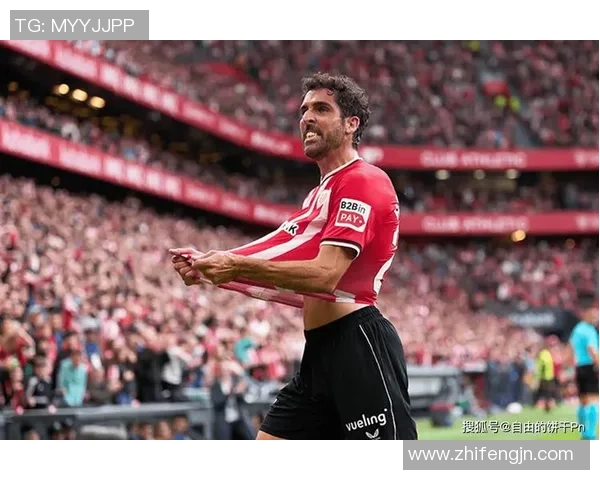 足球传奇逐一离世 球迷心中永远的怀念与悲痛